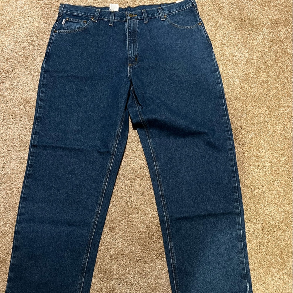 Carhartt relaxed fit jeans, Sz 44x34.  NWT.